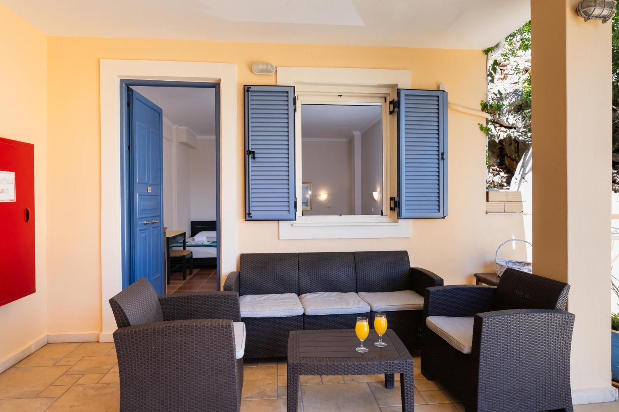 Ionio Hotel Никиана Экстерьер фото