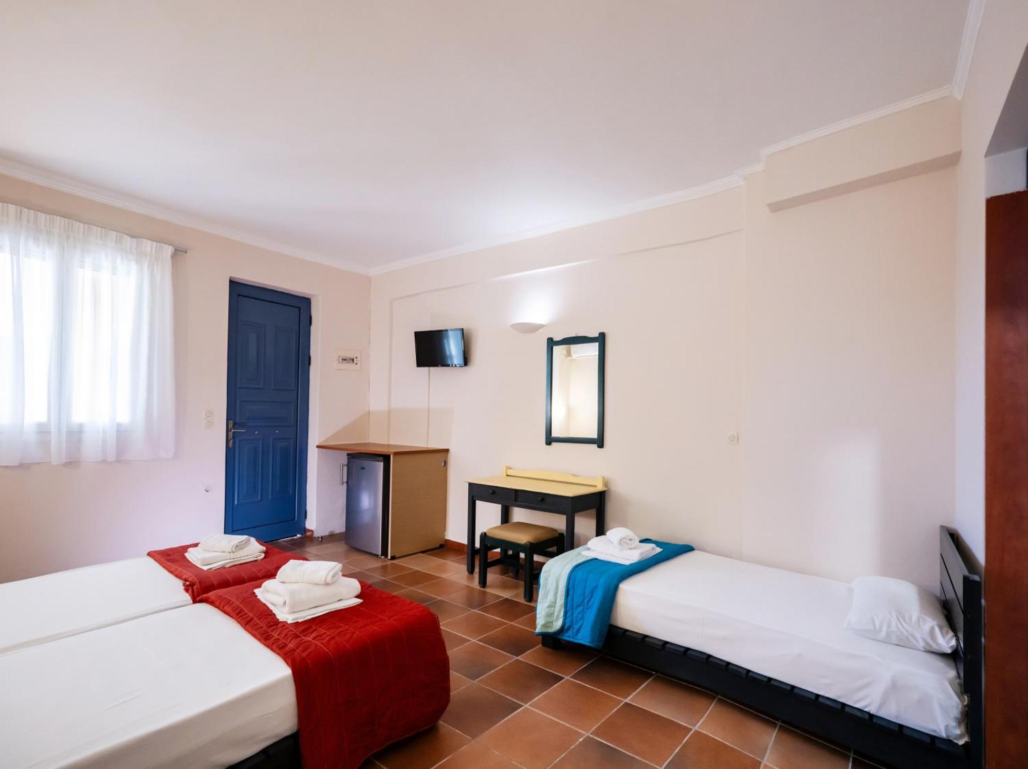 Ionio Hotel Никиана Экстерьер фото