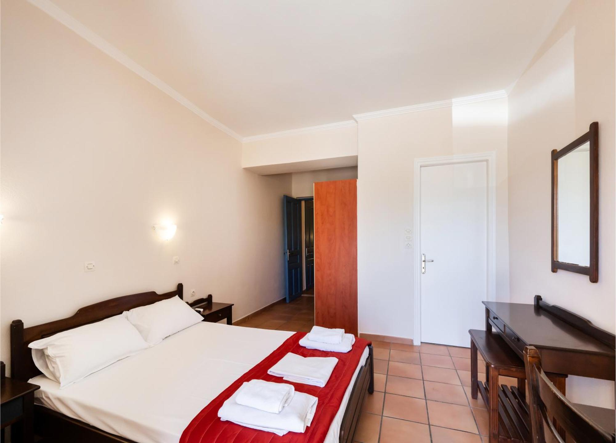 Ionio Hotel Никиана Экстерьер фото