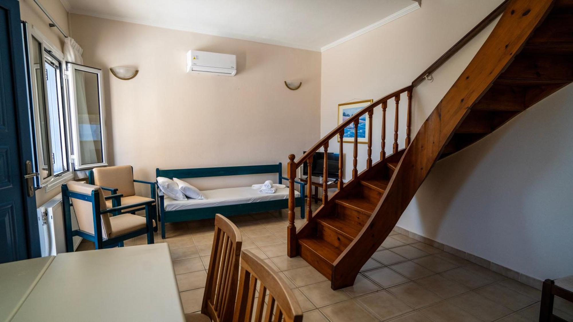 Ionio Hotel Никиана Экстерьер фото